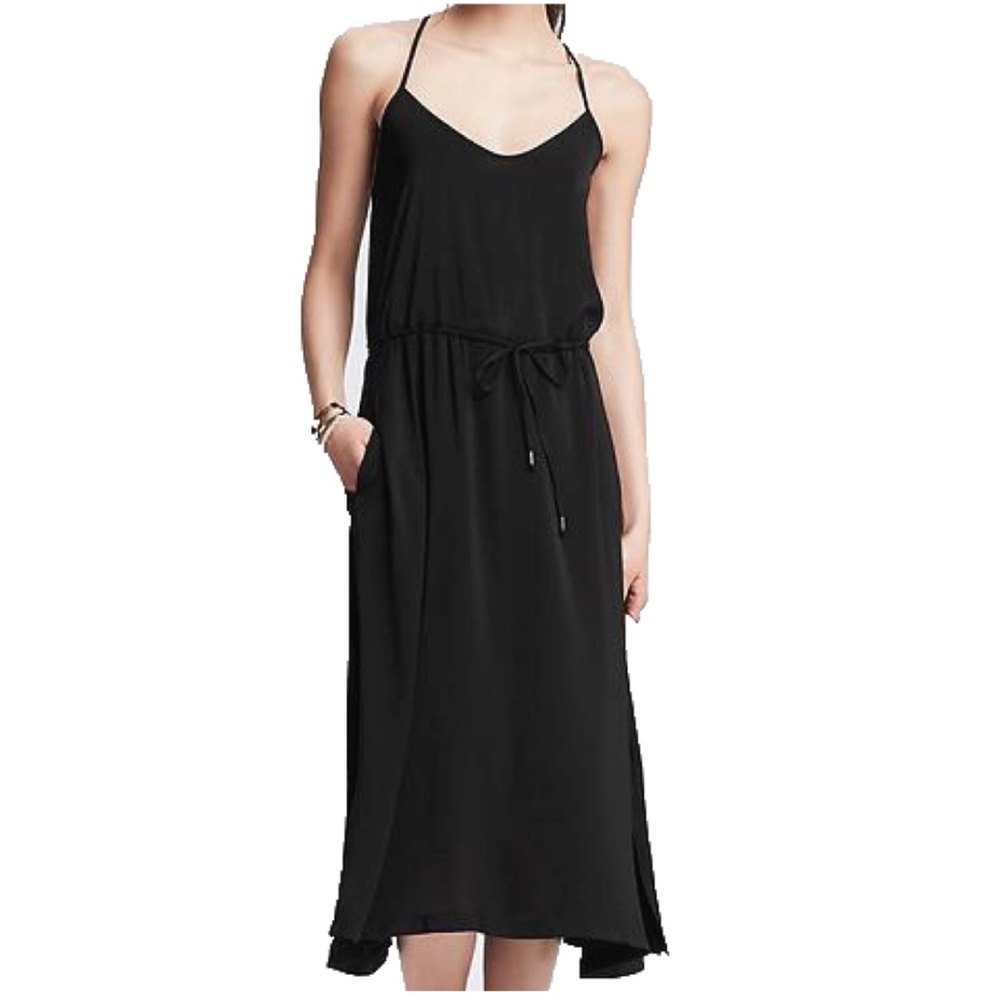Silky black Banana Ruplic midi dress!